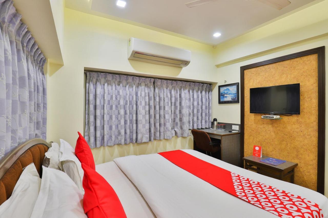 Oyo 17117 Hotel Rainbow Vadodara Extérieur photo