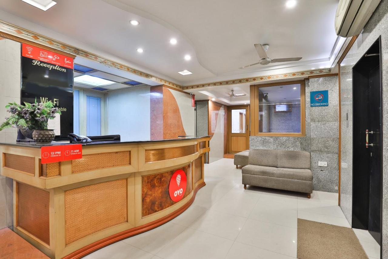 Oyo 17117 Hotel Rainbow Vadodara Extérieur photo
